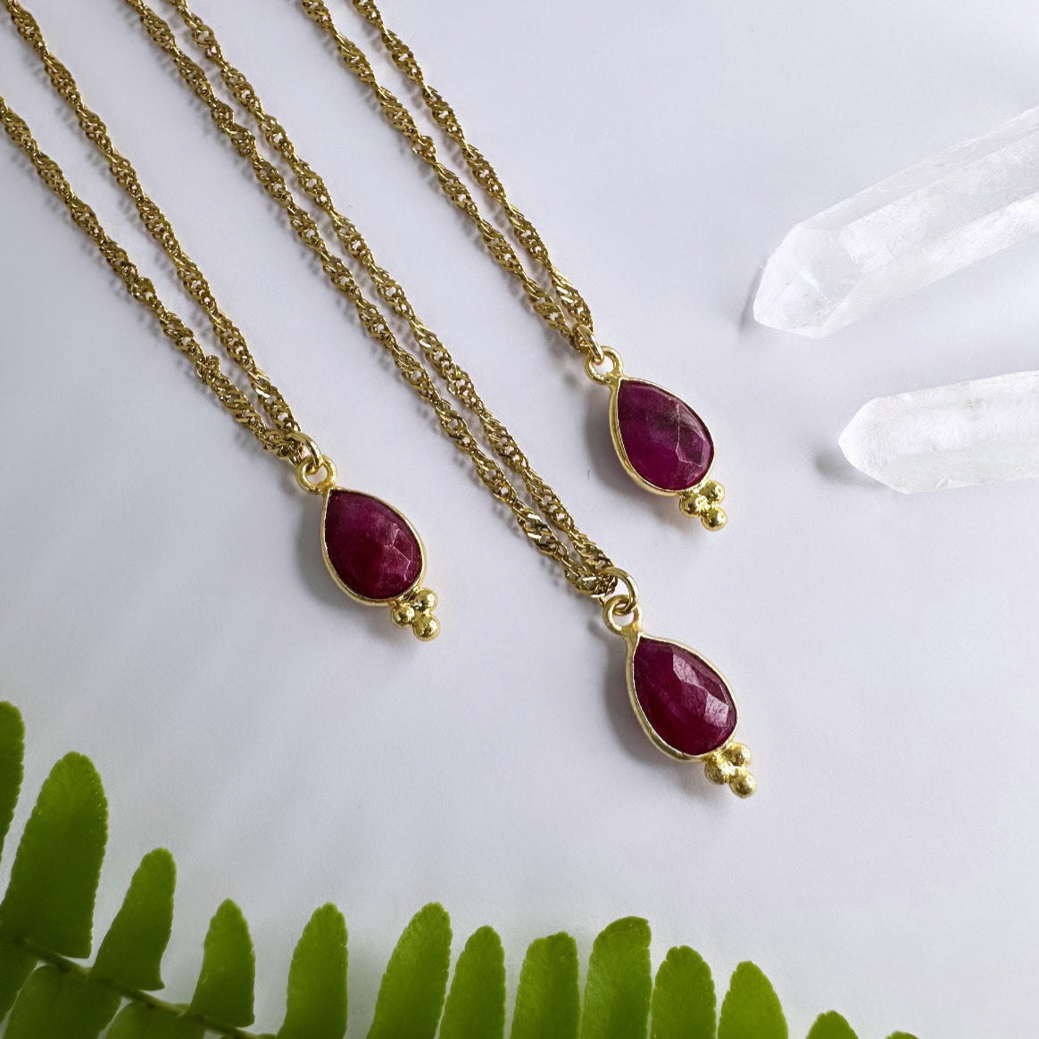 JULI - Rubin - Halskette Rhea