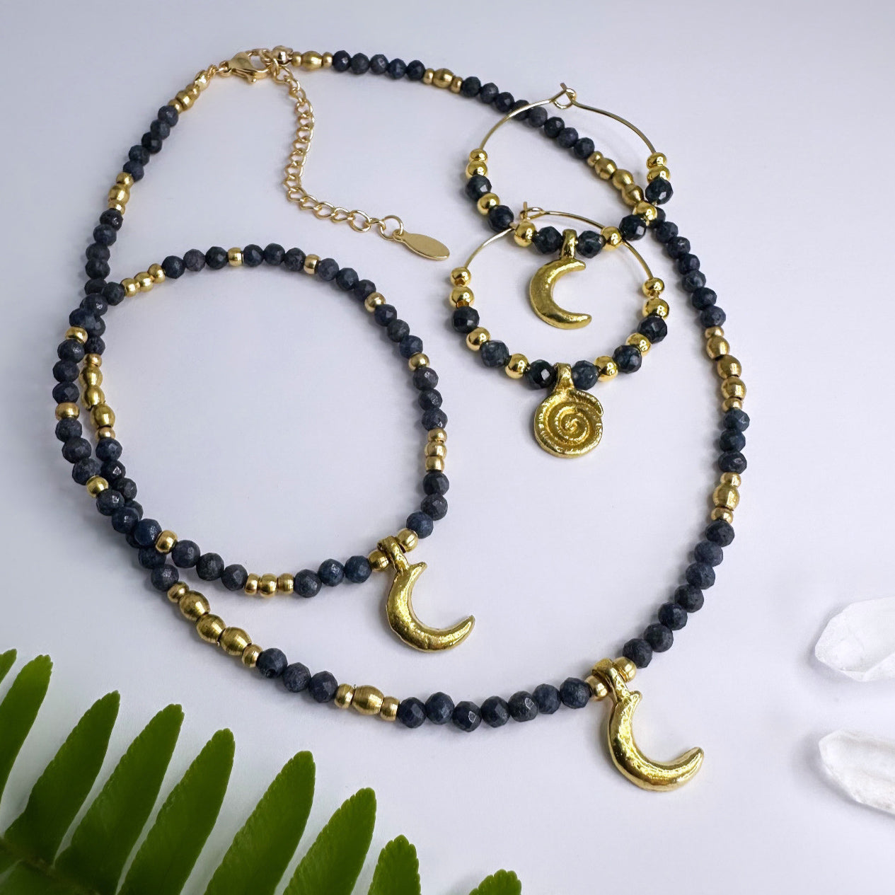 SEPTEMBER - Saphir - Ohrringe Mond & Spirale