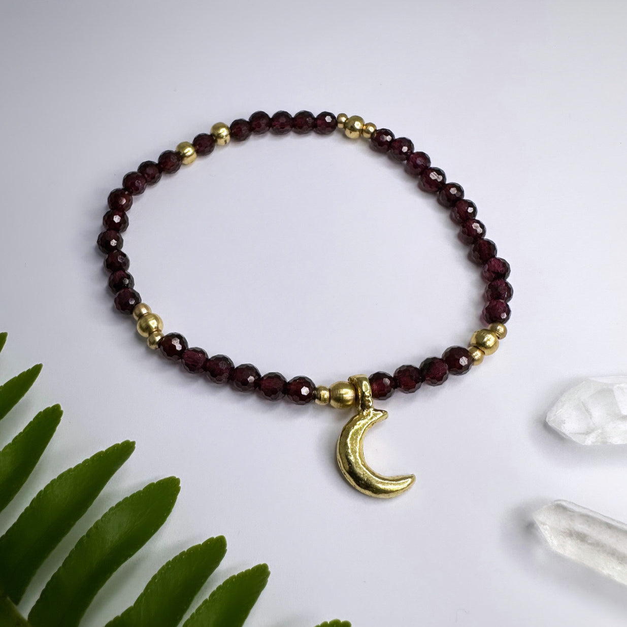 JANUAR - Granat - Armband Mond