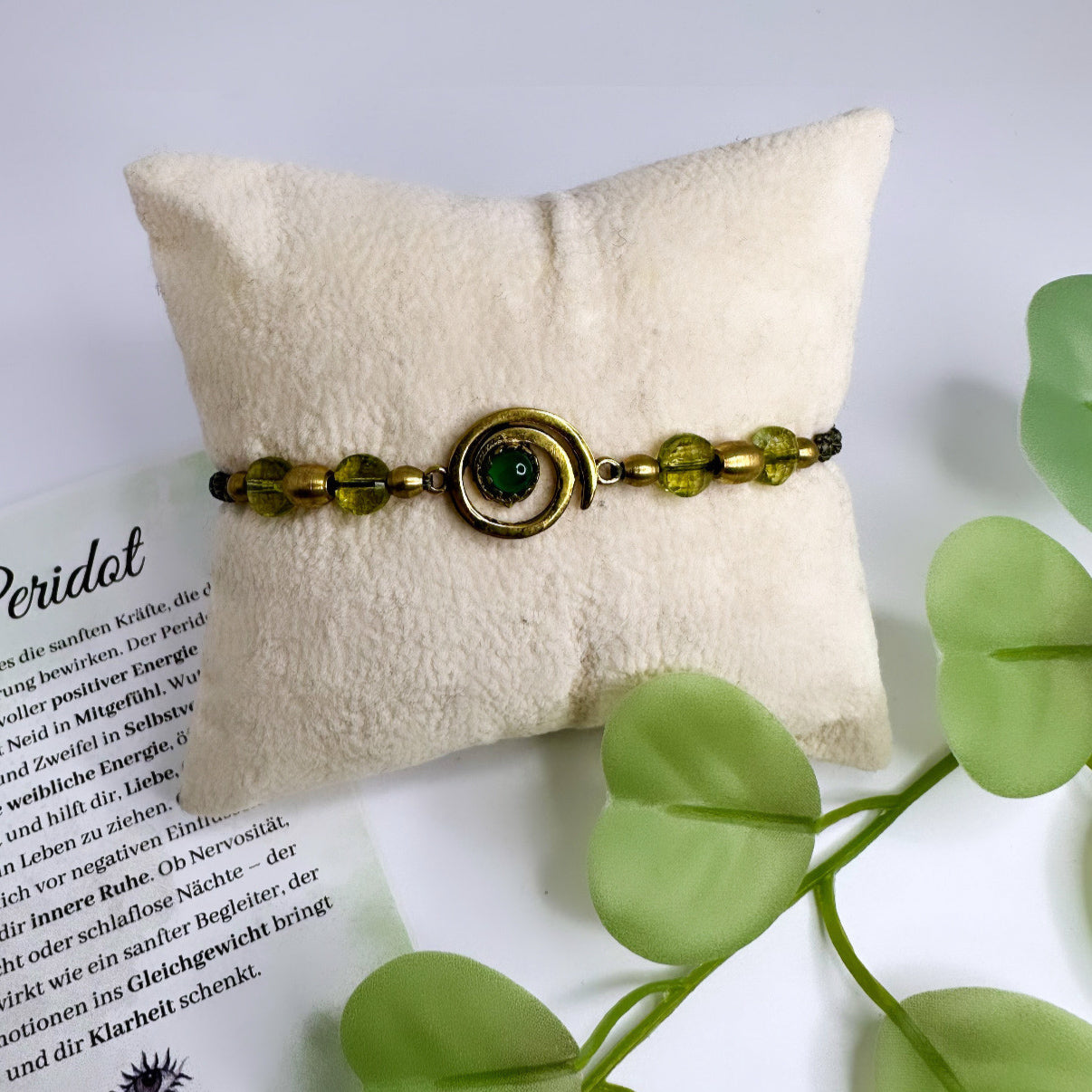 Spiral Armband Messing - Peridot