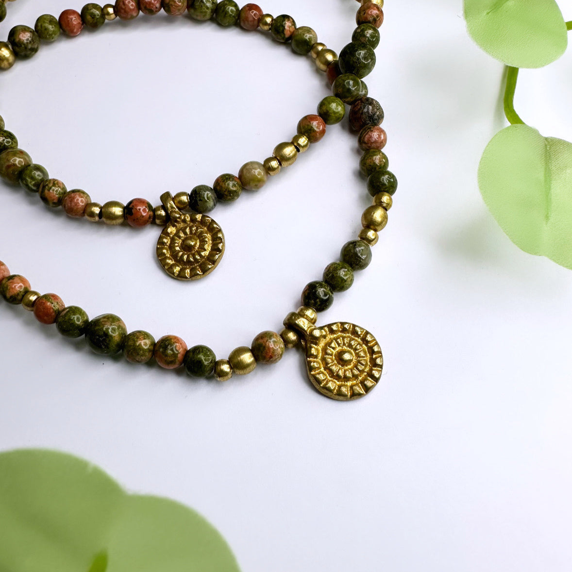 Fusskettchen Messing - Epidot