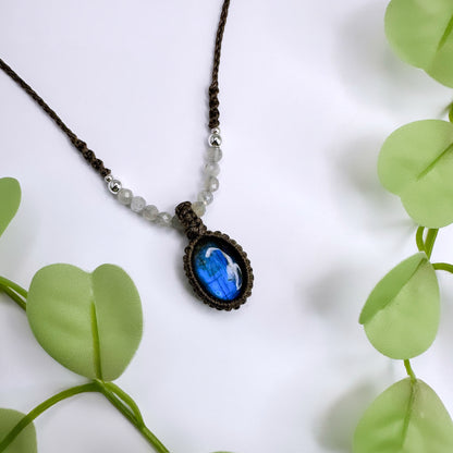 Halskette Labradorit geknüpft