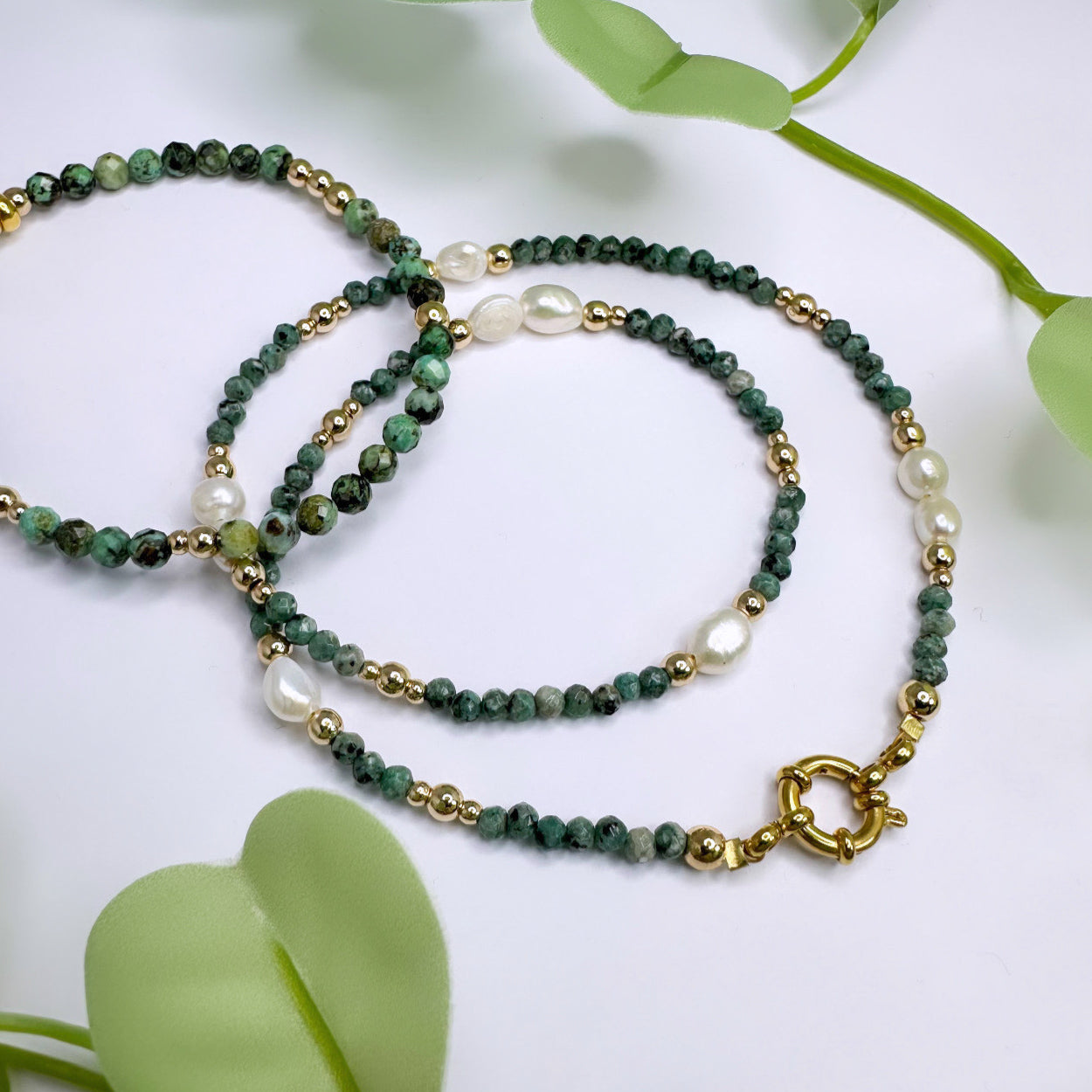 Halskette - Afrikanischer Türkis & Süsswasserperlen Gold