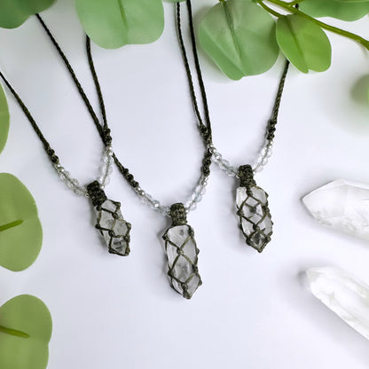 Clarity - Bergkristall Halskettchen geknüpft