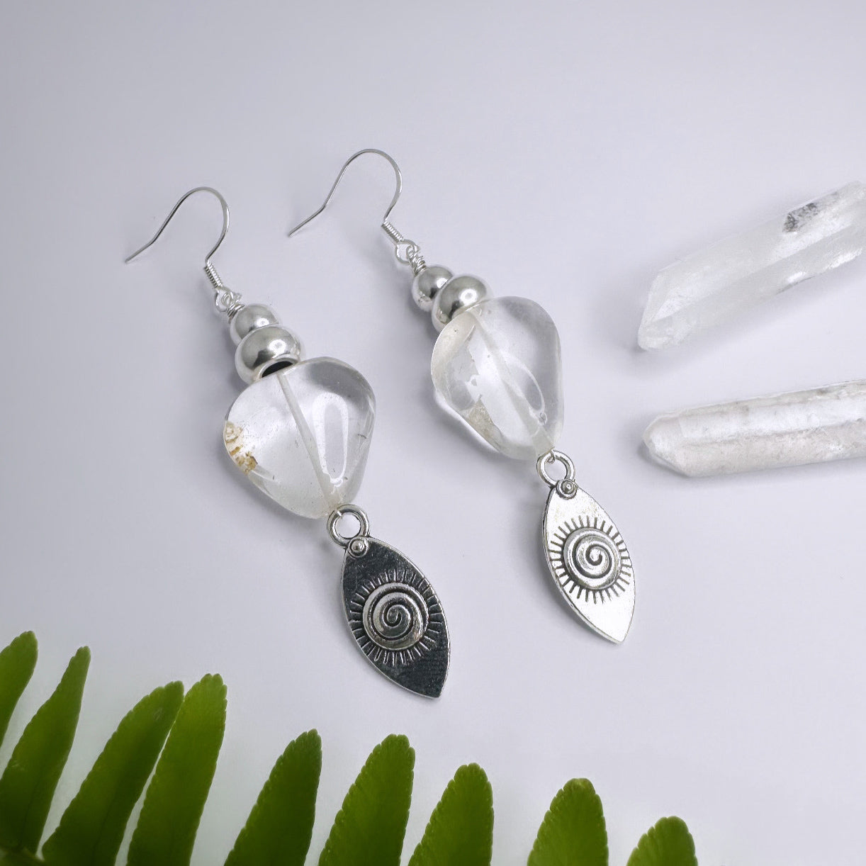 APRIL - Bergkristall - Ohrringe Spirale