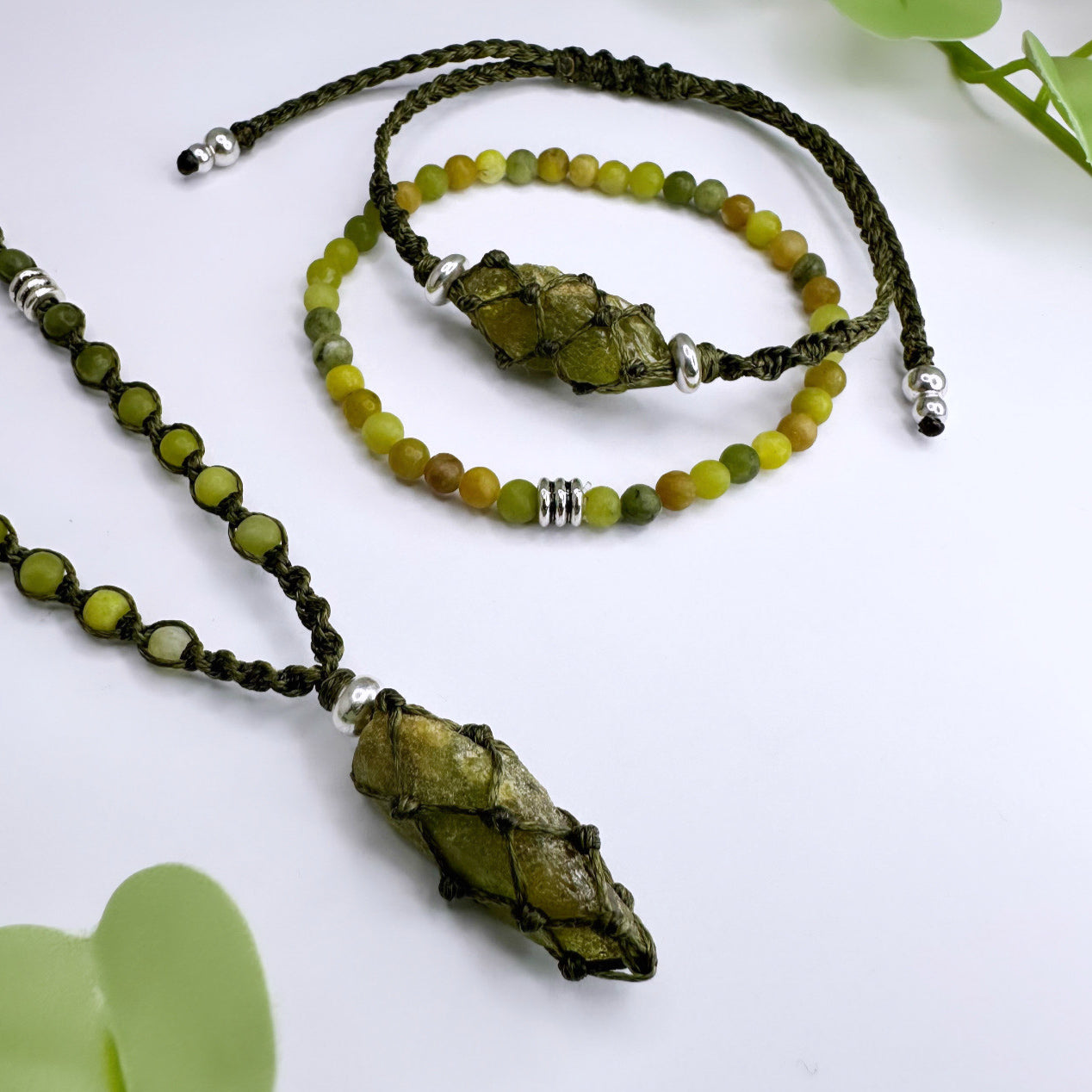 Set aus Halskette und 2 Armbändern - Titanit & Serpentin